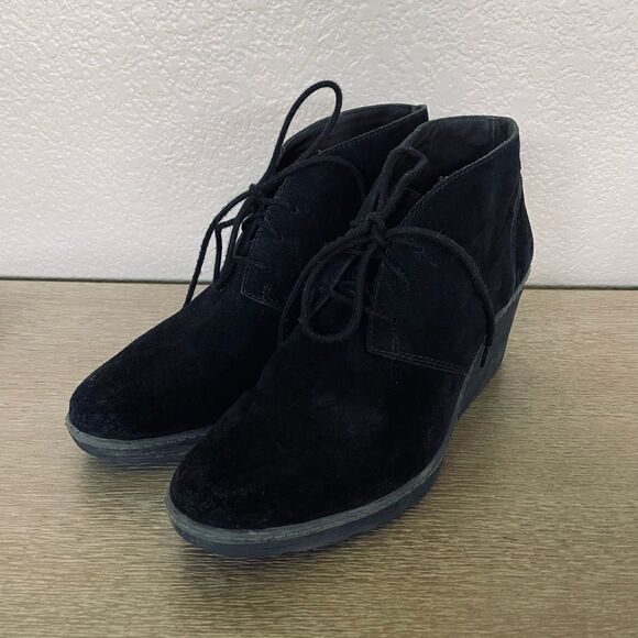 Clarks Collection Black Suede Lace-Up Ankle Boots 10 - Picture 2 of 9